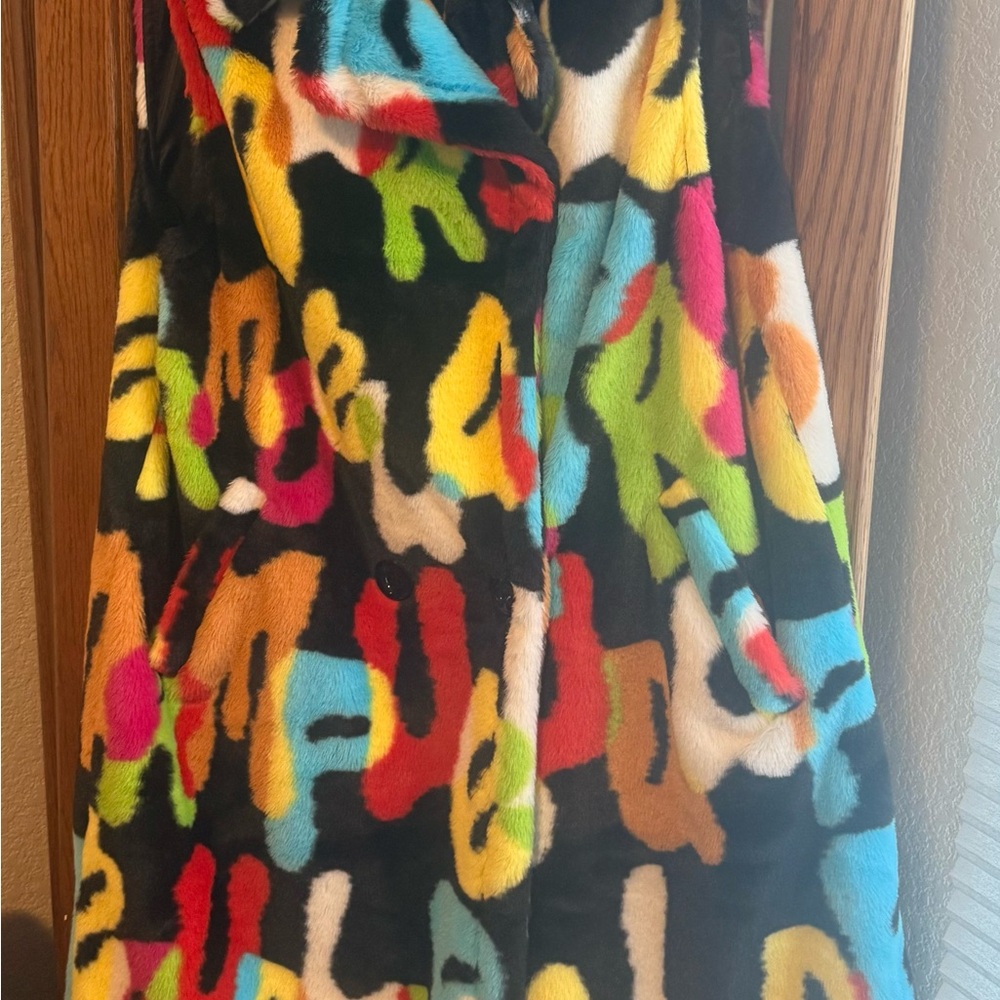 Diva Multicolor Graphic Vest - Picture 3 of 6